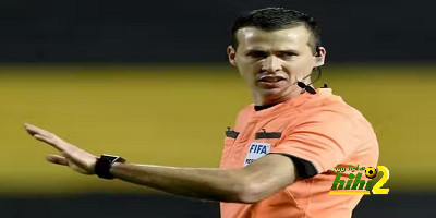 صافرة من أوروجواى تدير موقعة الريال والأهلي