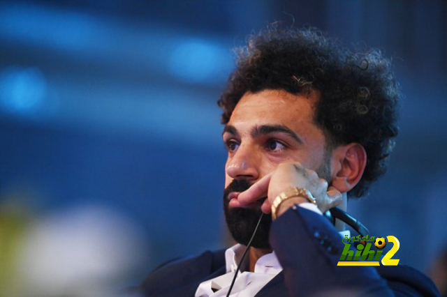 من يختار التشكيلة المثالية لأفضل 11 لاعب في العالم ؟