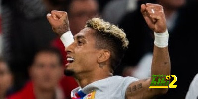 بأي منطق ينتقدون أسلوب لعب برشلونة الحالي …؟!