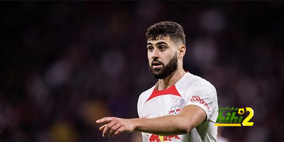 ليفربول يحسم موقفه من ضم مدافع لايبزيج