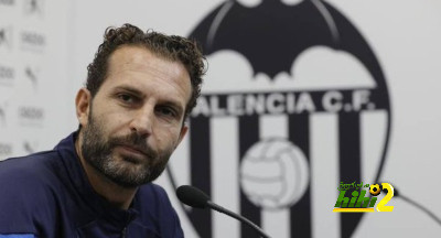 مدرب فالنسيا: أريد أن ينفجر الميستايا غدا في مواجهة ريال مدريد