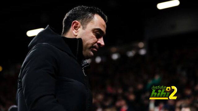 لاعب تشيلسي معروض على برشلونة لخلافة بوسكيتس