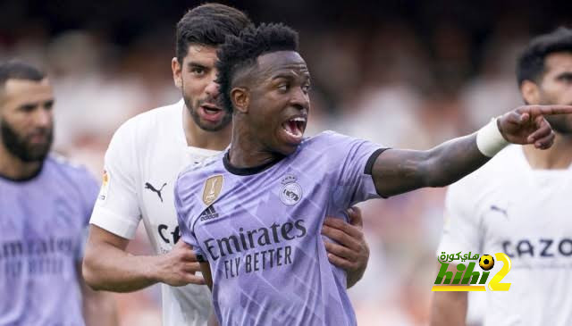 فينيسيوس ينهي الجدل بشأن مستقبله مع ريال مدريد