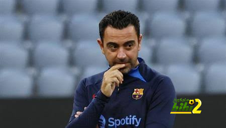 موقف برشلونة من تمديد عقد تشافي