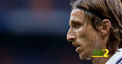 مودريتش يوقع على عامه الأخير مع ريال مدريد