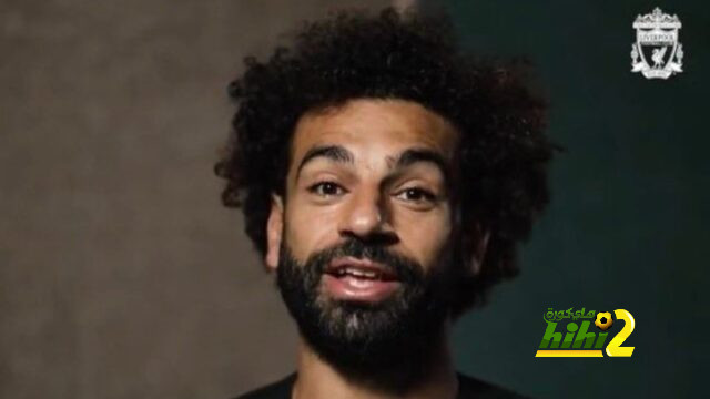 محمد صلاح يودع فابينيو بعد انتقاله للاتحاد