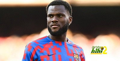 برشلونة يوقع عقود انتقال كيسي للأهلى