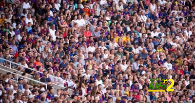 عدد الحضور الجماهيري في مباراة توتنهام وبرشلونة