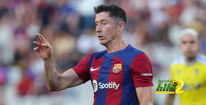 أرقام ليفاندوفسكي في مباراة برشلونة وقادش