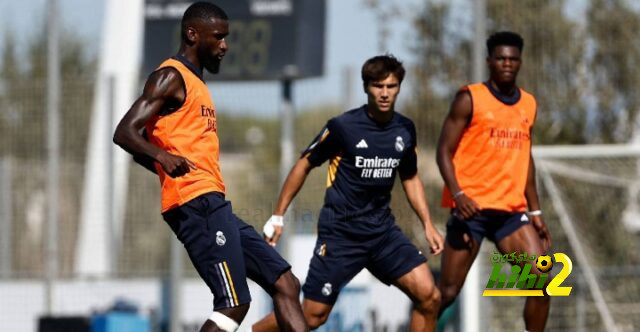 غونزالو جارسيا يتدرب مع فريق ريال مدريد الأول