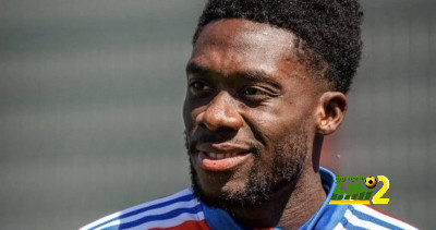 ديفيز يرحب باهتمام ريال مدريد