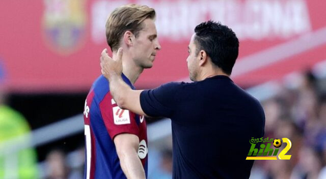 دي يونج أهم عنصر في وسط برشلونة