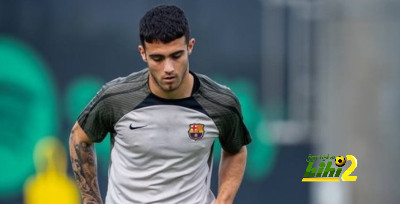 برشلونة يكشف طبيعة إصابة ألاركون