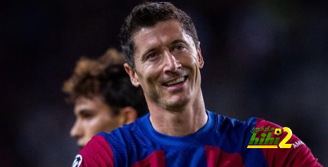 اللاعب الأكثر تعاونًا مع ليفاندوفسكي من لاعبي برشلونة