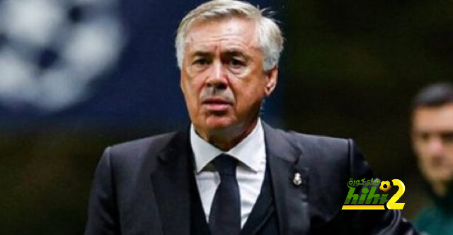 خط وسط ريال مدريد أمام برشلونة في الكلاسيكو