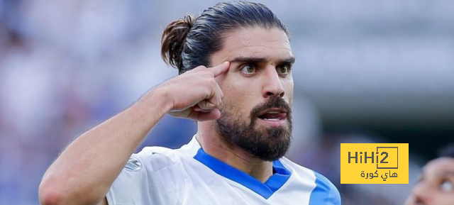 نيفيز يقلق جماهير الهلال في مباراة الفتح