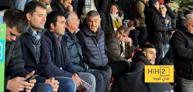 مجلس برشلونة حاضر في مباراة فريق الشباب أمام شاختار