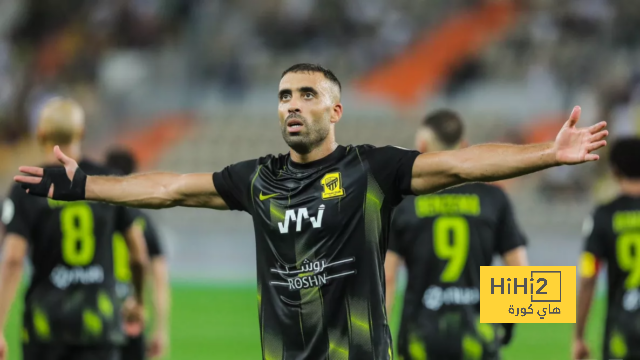  أفضل لاعب من برايتون في الشوط الأول ضد أياكس