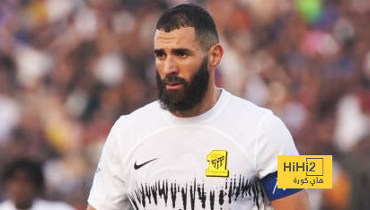 اجتماع خاص بين بنزيما ومدرب الاتحاد الجديد