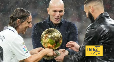 مودريتش يتحدث عن لحظة تقديم بنزيما للكرة الذهبية في البرنابيو