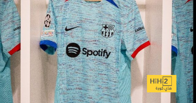 برشلونة يظهر بالقميص الثالث أمام أنتويرب