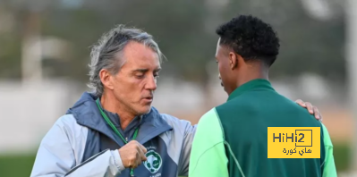 سر الاجتماع بين مانشيني ولاعب الهلال في التدريبات