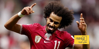 أكرم عفيف يقود هجوم قطر أمام فلسطين في كأس آسيا
