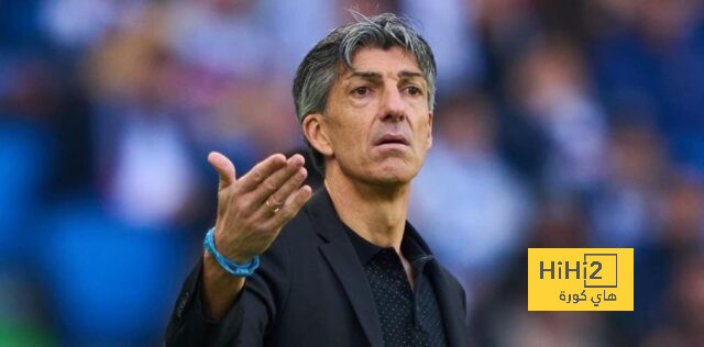 ألغواسيل يعلق على احتمالية تدريب برشلونة خلفًا لتشافي