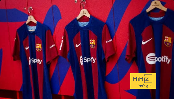 غرف ملابس برشلونة جاهزة لاستقبال اللاعبين قبل لقاء غرناطة