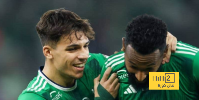 هل يتم قيد هذا اللاعب في قائمة الأهلي بدلا من فيغا؟