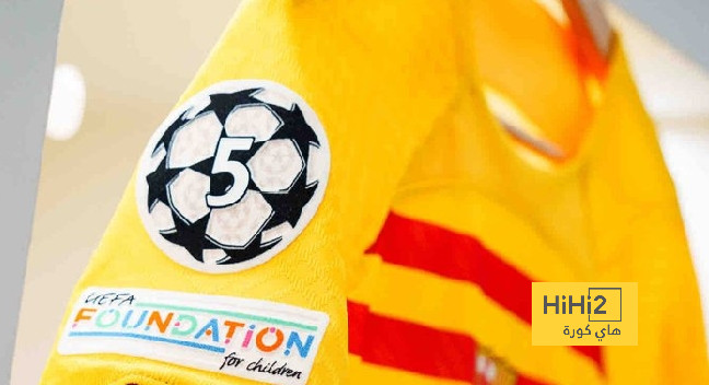 برشلونة بالقميص البديل أمام نابولي