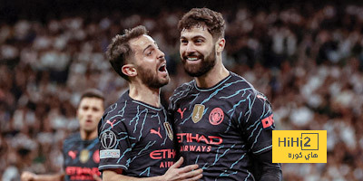 جوارديولا ينهال بالمديح على ظهير مانشستر سيتي