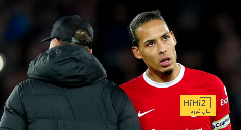 خط دفاع ليفربول أمام وست هام في الدوري الإنجليزي