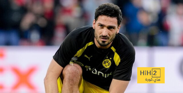 بروسيا يتقدم بالهدف الأول أمام باريس