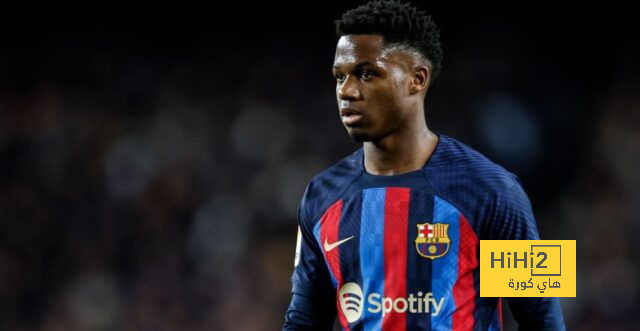 ثلاثة آراء داخل برشلونة بشأن فاتي