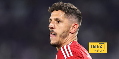 عين على يوفيتيتش في مباراة فيورنتينا