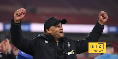 كومباني يطلب التعاقد مع زميله السابق في مانشستر سيتي
