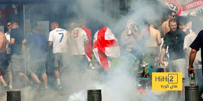 فيديو : ثورة وشغب بين جمهور صربيا والانجليز قبل المباراة
