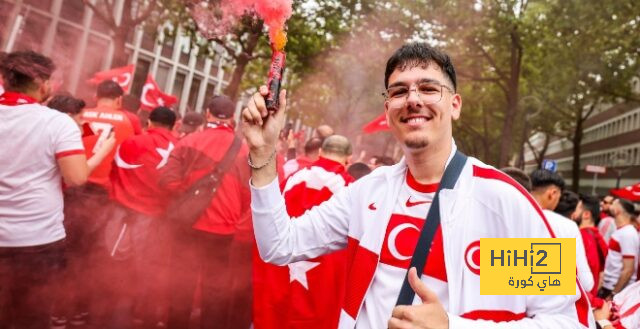 الجماهير تتوافد على ملعب المباراة قبل مواجهة تركيا و جورجيا