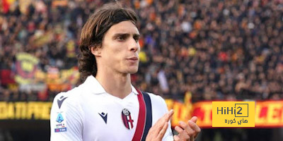 مانشستر يونايتد ينافس ليفربول على ضم ظهير بولونيا