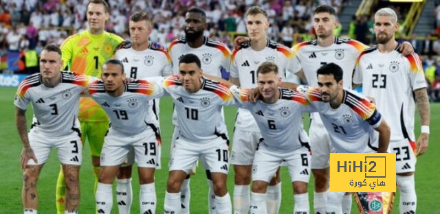 ألمانيا بالقميص الأساسي أمام إسبانيا