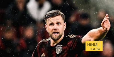 دورتموند يحدد قيمة بيع مهاجمه لوست هام