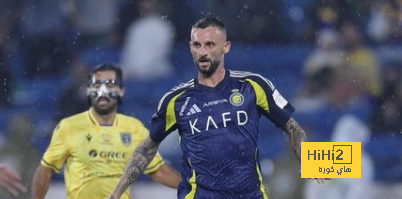 كم بطاقة حمراء تعرض لها لاعبو النصر في عهد كاسترو؟