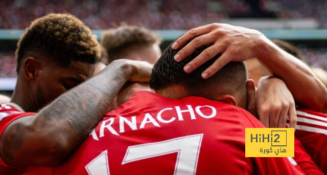 انطلاق مباراة مانشستر يونايتد و فولهام