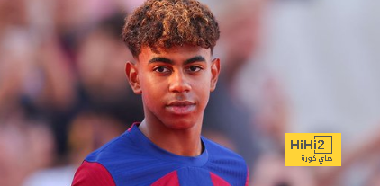 فيديو : كيف عاقب لاعبو برشلونة لامين يامال لتأخره عن المران؟