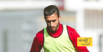 الرائد يتعاقد مع نجم مغربي