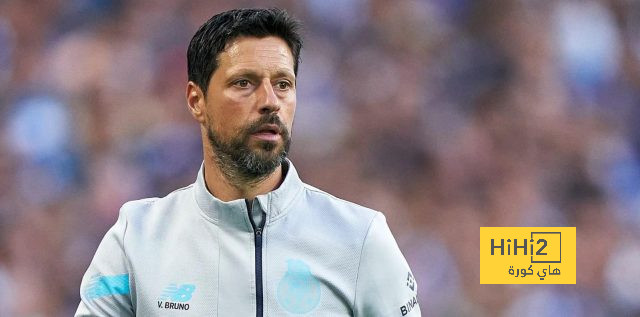 تصريح قوي من مدرب بورتو عن مانشستر يونايتد