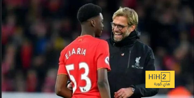 لاعب ليفربول السابق يصل مصر تمهيدا لإنتقاله للزمالك.. صورة