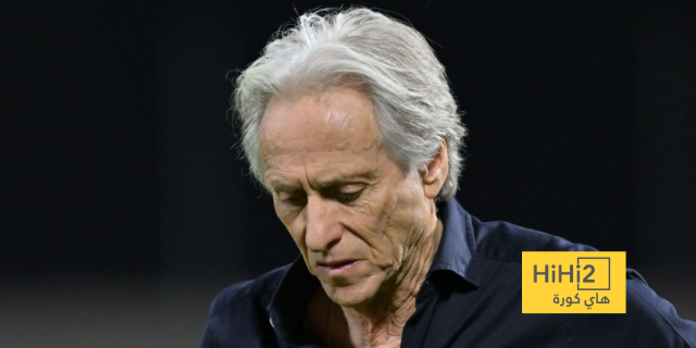 جيسوس يشيد بثلاثي الهلال