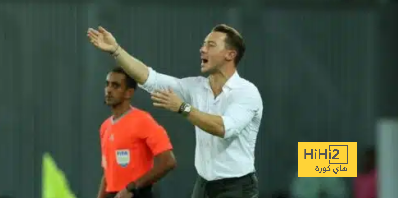 هل يعاني ألكساندر لاعب الأهلي من إصابة مزمنة؟